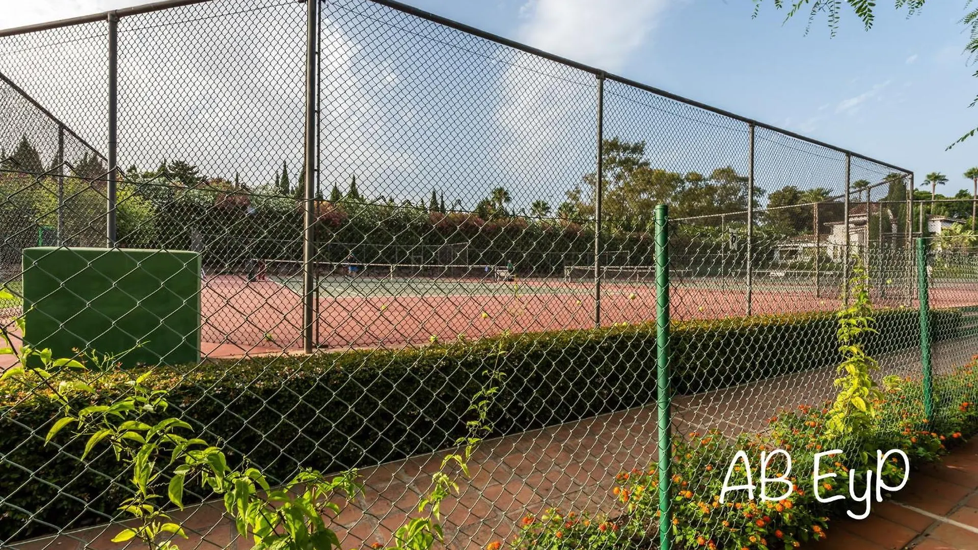Alcazaba Beach Apartment Estepona
