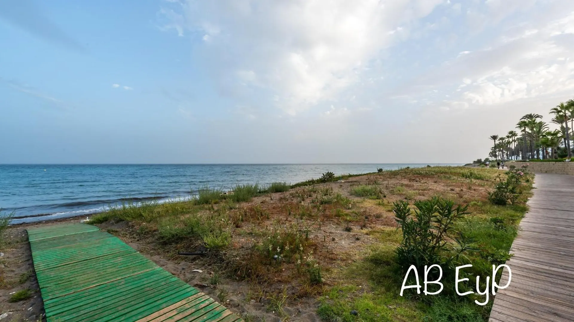 Alcazaba Beach Apartment Estepona Spain